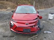 ✅ 2023 Chevrolet Bolt EV 2LT • VIN: 1G1FX6S07P4160071 • Lot: 82125634. Wystawiony na Copart z przebiegiem 14 672 mil. Bezpłatny archiwum sprzedaży aukcyjnych z USA i szczegółowy raport historii pojazdu na DreamBid. Zdjęcie 5.