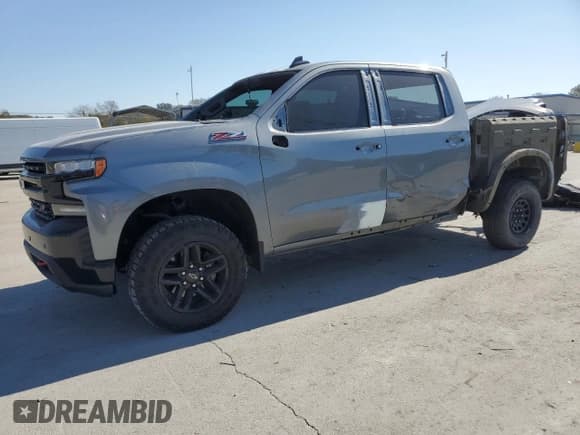 ✅ 2019 Chevrolet Silverado 1500 LT Trail Boss • VIN: 1GCPYFED0KZ396502 • Lot: 77305224. Wystawiony na Copart z przebiegiem 113 122 mil. Bezpłatny archiwum sprzedaży aukcyjnych z USA i szczegółowy raport historii pojazdu na DreamBid. Zdjęcie 1.