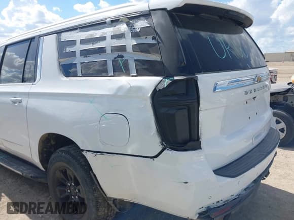 ✅ 2023 Chevrolet Suburban Premier • VIN: 1GNSKFKD5PR334706 • Lot: 43280982. Wystawiony na IAAI z przebiegiem 76 977 mil. Bezpłatny archiwum sprzedaży aukcyjnych z USA i szczegółowy raport historii pojazdu na DreamBid. Zdjęcie 21.