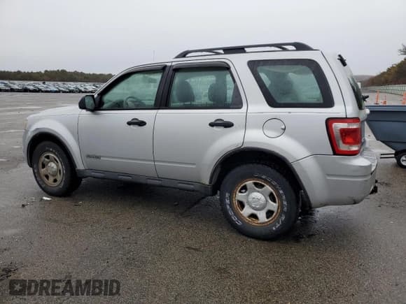 ✅ 2008 Ford Escape XLS • VIN: 1FMCU92Z08KB04078 • Lot: 43454725. Wystawiony na Copart z przebiegiem 108 268 mil. Bezpłatny archiwum sprzedaży aukcyjnych z USA i szczegółowy raport historii pojazdu na DreamBid. Zdjęcie 2.