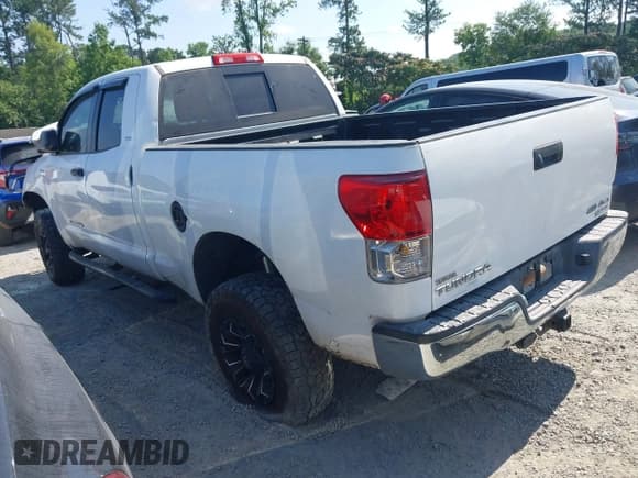 ✅ 2012 Toyota Tundra • VIN: 5TFUW5F12CX243978 • Lot: 42419246. Wystawiony na IAAI z przebiegiem 221 531 mil. Bezpłatny archiwum sprzedaży aukcyjnych z USA i szczegółowy raport historii pojazdu na DreamBid. Zdjęcie 3.