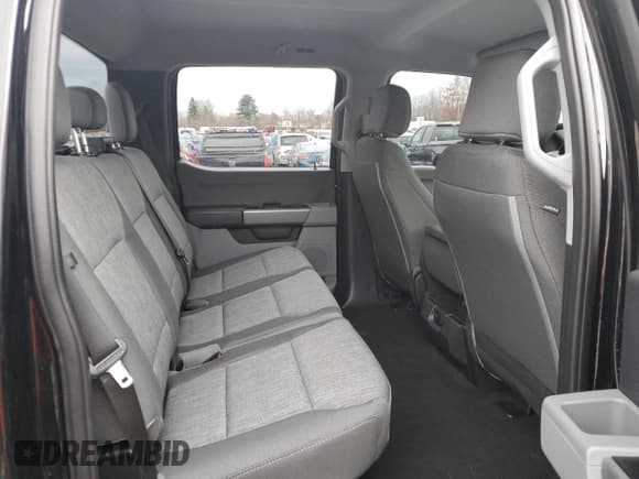 ✅ 2024 Ford F-350 XL • VIN: 1FT8W3BN4REC57805 • Лот: 79361764. Опубликован ранее на Copart с пробегом 12 472 миль. Бесплатный доступ к архиву аукционных продаж из США и подробный отчёт об истории автомобиля на DreamBid. Изображение 10.