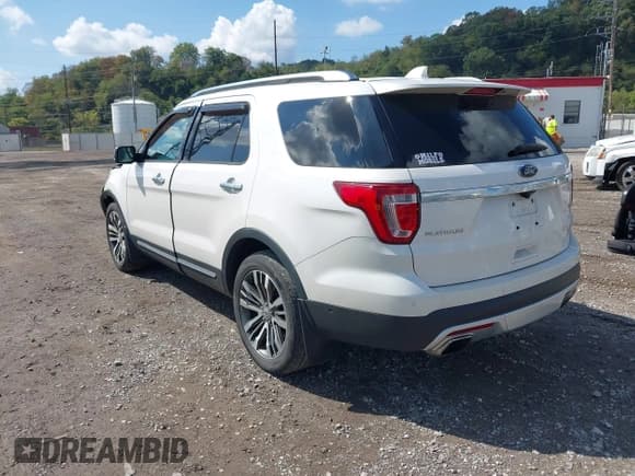 ✅ 2017 Ford Explorer Platinum • VIN: 1FM5K8HT9HGB88089 • Лот: 43307783. Опубликован ранее на IAAI с пробегом 95 882 миль. Бесплатный доступ к архиву аукционных продаж из США и подробный отчёт об истории автомобиля на DreamBid. Изображение 3.