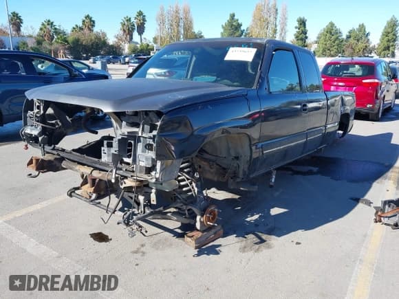 ✅ 2003 Chevrolet Silverado 1500 LT • VIN: 2GCEC19T031308553 • Лот: 43735657. Опубликован ранее на IAAI с пробегом Не указан. Бесплатный доступ к архиву аукционных продаж из США и подробный отчёт об истории автомобиля на DreamBid. Изображение 6.