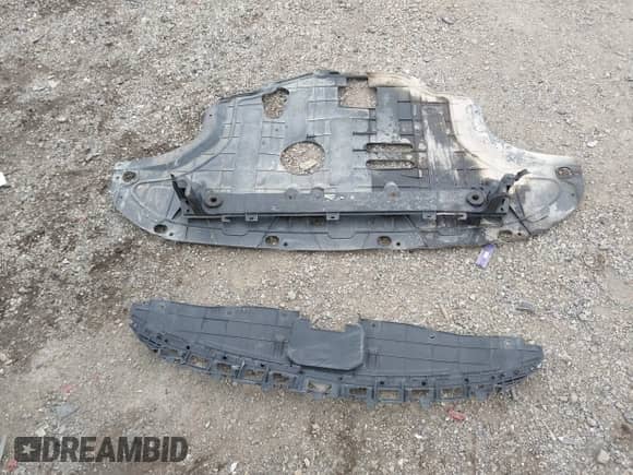 2017 Hyundai Elantra SE z VIN 5NPD84LF1HH127971, wystawiony jako IAAI lot #43460523 z przebiegiem 144 237 mil mil oraz . Historia ofert i sprzedaży dostępna na DreamBid. Obrazek 12.