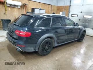 ✅ 2016 Audi allroad A4 Premium Plus • VIN: WA1UFAFL2GA013757 • Лот: 48415624. Опубликован ранее на Copart с пробегом 141 584 миль. Бесплатный доступ к архиву аукционных продаж из США и подробный отчёт об истории автомобиля на DreamBid. Изображение 3.