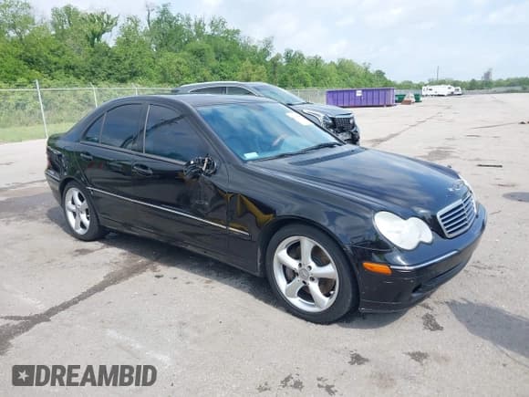 ✅ 2004 Mercedes-Benz C 230 Kompressor • VIN: WDBRF40J64F505984 • Lot: 42108989. Listed on IAAI with 120,383 mi. Free auction sales archive from the USA and detailed vehicle history report at DreamBid. Image 1.