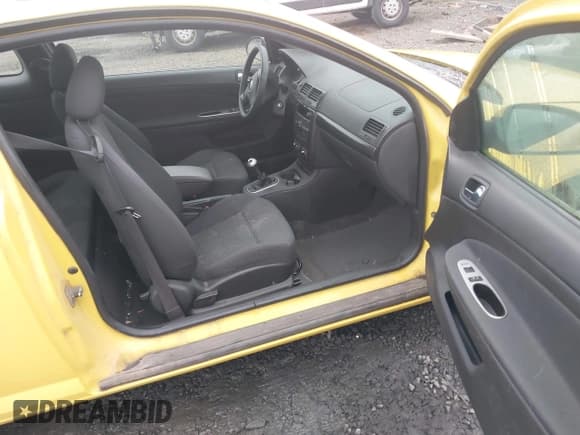 ✅ 2009 Pontiac G5 • VIN: 1G2AL18H197134018 • Lot: 43852847. Wystawiony na IAAI z przebiegiem 119 126 mil. Bezpłatny archiwum sprzedaży aukcyjnych z USA i szczegółowy raport historii pojazdu na DreamBid. Zdjęcie 5.