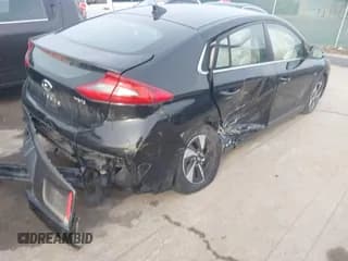 ✅ 2017 Hyundai Ioniq SEL • VIN: KMHC75LC9HU027841 • Lot: 41593282. Wystawiony na IAAI z przebiegiem 107 030 mil. Bezpłatny archiwum sprzedaży aukcyjnych z USA i szczegółowy raport historii pojazdu na DreamBid. Zdjęcie 6.