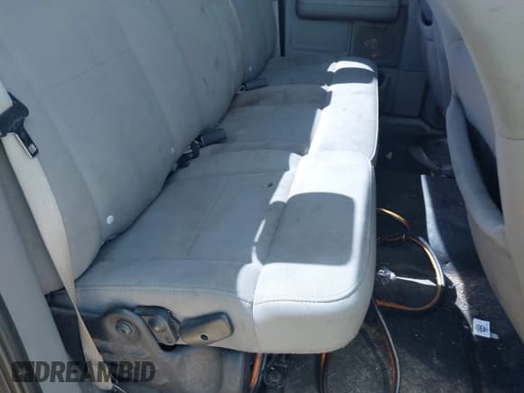 ✅ 2006 Ford F-150 STX • VIN: 1FTRX12W36NB11244 • Lot: 42246499. Listed on IAAI with 313,225 mi. Free auction sales archive from the USA and detailed vehicle history report at DreamBid. Image 8.