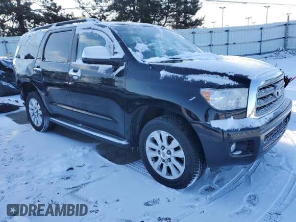 ✅ 2014 Toyota Sequoia Platinum • VIN: 5TDDY5G11ES097381 • Lot: 45488245. Wystawiony na Copart z przebiegiem 116 593 mil. Bezpłatny archiwum sprzedaży aukcyjnych z USA i szczegółowy raport historii pojazdu na DreamBid. Zdjęcie 4.