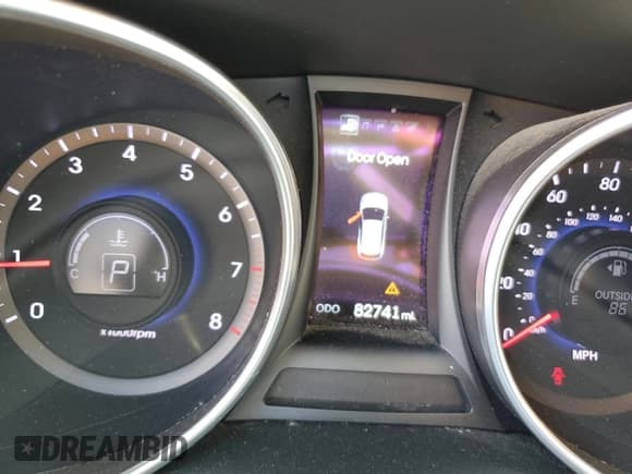 ✅ 2013 Hyundai Santa Fe Sport • VIN: 5XYZWDLA9DG064684 • Лот: 81249835. Опубликован ранее на Copart с пробегом 82 741 миль. Бесплатный доступ к архиву аукционных продаж из США и подробный отчёт об истории автомобиля на DreamBid. Изображение 9.