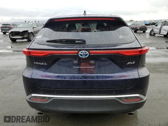 ✅ 2023 Toyota Venza XLE • VIN: JTEAAAAH1PJ127786 • Lot: 84798715. Wystawiony na Copart z przebiegiem 45 887 mil. Bezpłatny archiwum sprzedaży aukcyjnych z USA i szczegółowy raport historii pojazdu na DreamBid. Zdjęcie 6.