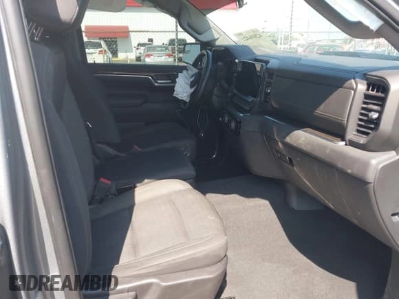 ✅ 2023 Chevrolet Silverado 1500 LT Trail Boss • VIN: 3GCPDFEK8PG150461 • Lot: 42816422. Wystawiony na IAAI z przebiegiem 50 988 mil. Bezpłatny archiwum sprzedaży aukcyjnych z USA i szczegółowy raport historii pojazdu na DreamBid. Zdjęcie 5.