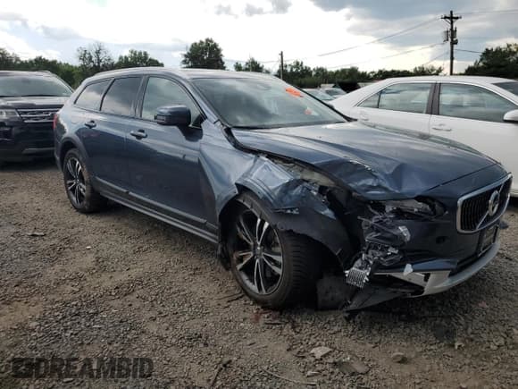 ✅ 2018 Volvo V90 • VIN: YV4102NK2J1022455 • Лот: 61338505. Опубликован ранее на Copart с пробегом 100 796 миль. Бесплатный доступ к архиву аукционных продаж из США и подробный отчёт об истории автомобиля на DreamBid. Изображение 4.