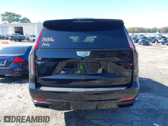 ✅ 2023 Cadillac Escalade 4WD Sport • VIN: 1GYS4FKL1PR399296 • Лот: 43560041. Опубликован ранее на IAAI с пробегом 34 837 миль. Бесплатный доступ к архиву аукционных продаж из США и подробный отчёт об истории автомобиля на DreamBid. Изображение 16.