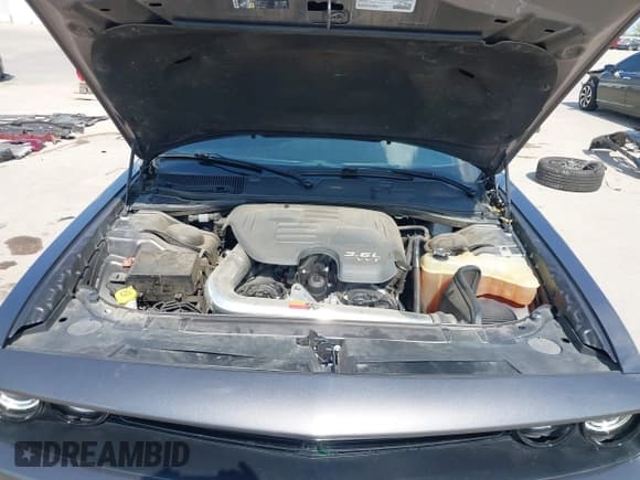 ✅ 2018 Dodge Challenger SXT • VIN: 2C3CDZAG8JH204564 • Lot: 43262680. Wystawiony na IAAI z przebiegiem 52 822 mil. Bezpłatny archiwum sprzedaży aukcyjnych z USA i szczegółowy raport historii pojazdu na DreamBid. Zdjęcie 10.