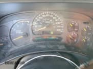 ✅ 2004 GMC Sierra 2500HD SLT • VIN: 1GTHK231X4F150326 • Lot: 85207124. Wystawiony na Copart z przebiegiem 290 621 mil. Bezpłatny archiwum sprzedaży aukcyjnych z USA i szczegółowy raport historii pojazdu na DreamBid. Zdjęcie 9.