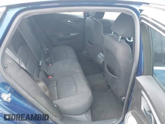 2019 Chevrolet Malibu RS z VIN 1G1ZG5ST2KF214312, wystawiony jako IAAI lot #43234853 z przebiegiem 139 114 mil mil oraz . Historia ofert i sprzedaży dostępna na DreamBid. Obrazek 8.