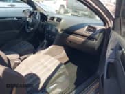 ✅ 2010 Volkswagen Golf GTI • VIN: WVWFD7AJ2AW183222 • Lot: 41907650. Listed on IAAI with 189,757 mi. Free auction sales archive from the USA and detailed vehicle history report at DreamBid. Image 5.