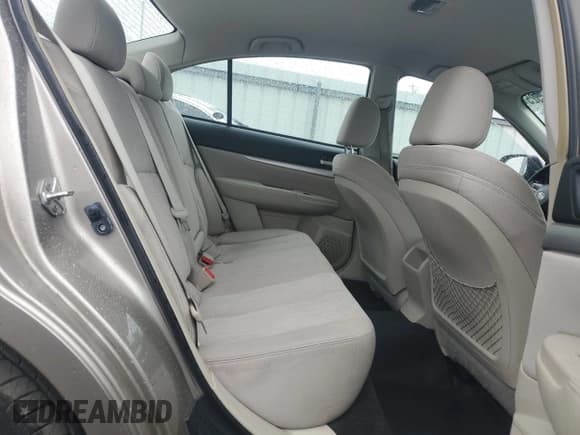 ✅ 2014 Subaru Legacy 2.5i • VIN: 4S3BMBA65E3007365 • Lot: 71907525. Wystawiony na Copart z przebiegiem 100 355 mil. Bezpłatny archiwum sprzedaży aukcyjnych z USA i szczegółowy raport historii pojazdu na DreamBid. Zdjęcie 10.