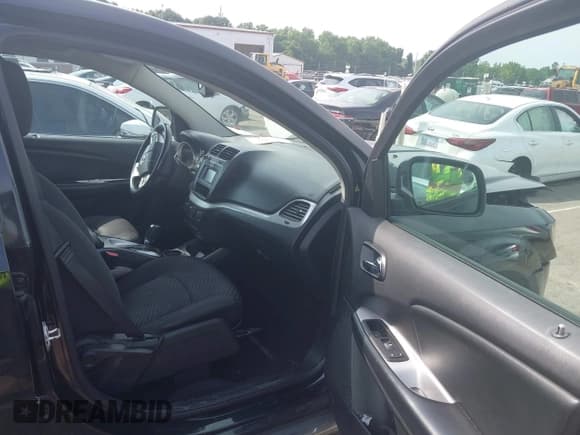 ✅ 2017 Dodge Journey Crossroad Plus • VIN: 3C4PDCGG1HT554945 • Лот: 42320590. Опубликован ранее на IAAI с пробегом 160 085 миль. Бесплатный доступ к архиву аукционных продаж из США и подробный отчёт об истории автомобиля на DreamBid. Изображение 5.