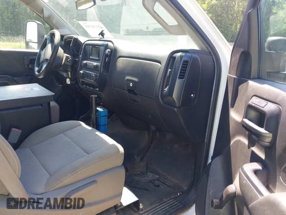 ✅ 2015 Chevrolet Silverado 2500HD Work Truck • VIN: 1GB0CUEG8FZ530648 • Лот: 42530381. Опубликован ранее на IAAI с пробегом 191 466 миль. Бесплатный доступ к архиву аукционных продаж из США и подробный отчёт об истории автомобиля на DreamBid. Изображение 5.