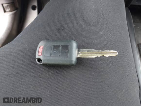 2020 Mitsubishi Outlander ES с VIN JA4AR3AU9LU030697, выставлен на аукционе IAAI как лот 42708765 с пробегом 77 843 миль миль и . История ставок и продаж доступна на DreamBid. Изображение 11.