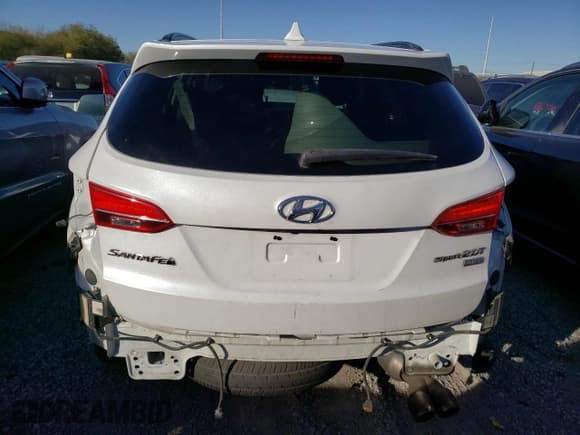 ✅ 2015 Hyundai Santa Fe • VIN: 5XYZW4LA3FG233195 • Lot: 71763092. Listed on Copart with 153,792 mi. Free auction sales archive from the USA and detailed vehicle history report at DreamBid. Image 6.