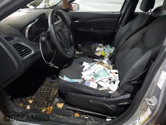 ✅ 2014 Dodge Avenger SE • VIN: 1C3CDZAB9EN145462 • Lot: 90893855. Wystawiony na Copart z przebiegiem Nie podano. Bezpłatny archiwum sprzedaży aukcyjnych z USA i szczegółowy raport historii pojazdu na DreamBid. Zdjęcie 7.