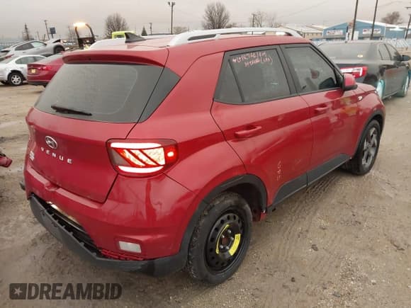 ✅ 2020 Hyundai Venue SEL • VIN: KMHRC8A38LU026229 • Lot: 41844287. Listed on IAAI with 73,685 mi. Free auction sales archive from the USA and detailed vehicle history report at DreamBid. Image 4.