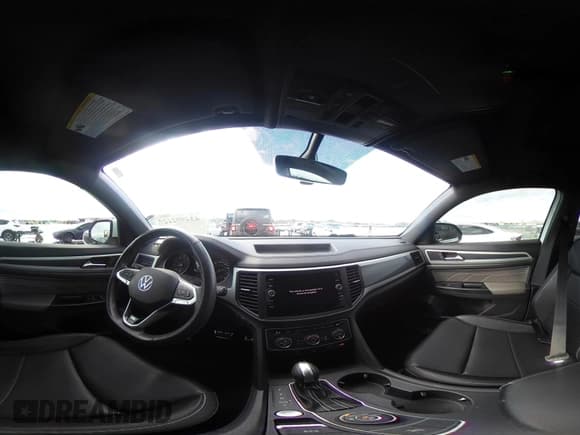 ✅ 2021 Volkswagen Atlas SE • VIN: 1V2RE2CA4MC218583 • Lot: 43499212. Listed on IAAI with 31,758 mi. Free auction sales archive from the USA and detailed vehicle history report at DreamBid. Image 19.