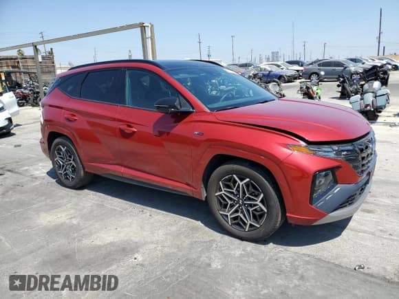 ✅ 2023 Hyundai Tucson N Line • VIN: KM8JF3AE4PU214728 • Lot: 69706324. Wystawiony na Copart z przebiegiem 15 656 mil. Bezpłatny archiwum sprzedaży aukcyjnych z USA i szczegółowy raport historii pojazdu na DreamBid. Zdjęcie 4.