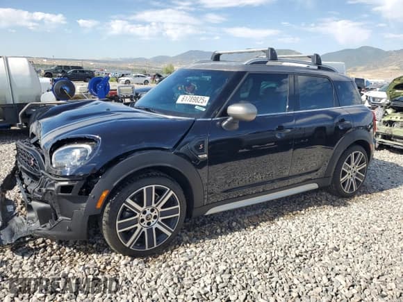 ✅ 2024 MINI Countryman Cooper S • VIN: WMZ83BR05R3S06418 • Лот: 61789825. Опубликован ранее на Copart с пробегом 16 440 миль. Бесплатный доступ к архиву аукционных продаж из США и подробный отчёт об истории автомобиля на DreamBid. Изображение 1.