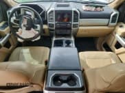 ✅ 2017 Ford F-350 Lariat • VIN: 1FT8W3BT5HEB52915 • Лот: 86179515. Опубликован ранее на Copart с пробегом 168 302 миль. Бесплатный доступ к архиву аукционных продаж из США и подробный отчёт об истории автомобиля на DreamBid. Изображение 8.