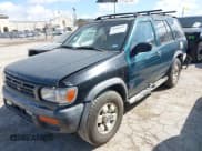 ✅ 1996 Nissan Pathfinder XE • VIN: JN8AR05Y2TW008258 • Lot: 42606552. Listed on IAAI with 326,462 mi. Free auction sales archive from the USA and detailed vehicle history report at DreamBid. Image 2.
