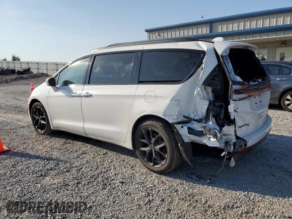 ✅ 2022 Chrysler Pacifica Limited • VIN: 2C4RC1GG6NR126352 • Лот: 81331595. Опубликован ранее на Copart с пробегом 79 341 миль. Бесплатный доступ к архиву аукционных продаж из США и подробный отчёт об истории автомобиля на DreamBid. Изображение 2.