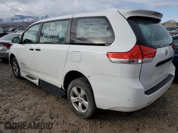✅ 2012 Toyota Sienna • VIN: 5TDZK3DC6CS266888 • Lot: 41526344. Listed on Copart with 167,705 mi. Free auction sales archive from the USA and detailed vehicle history report at DreamBid. Image 2.