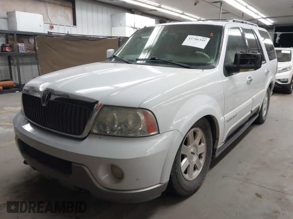 ✅ 2004 Lincoln Navigator Luxury • VIN: 5LMFU28R34LJ29649 • Lot: 43786345. Listed on IAAI with 162,138 mi. Free auction sales archive from the USA and detailed vehicle history report at DreamBid. Image 17.