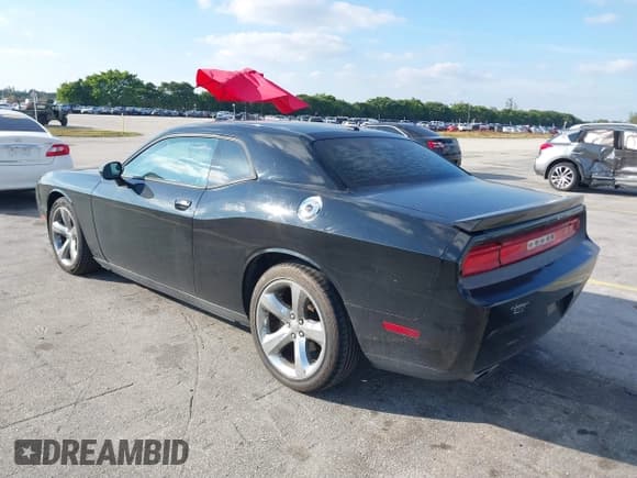 ✅ 2013 Dodge Challenger R/T • VIN: 2C3CDYBT8DH500842 • Lot: 41454915. Wystawiony na IAAI z przebiegiem 66 055 mil. Bezpłatny archiwum sprzedaży aukcyjnych z USA i szczegółowy raport historii pojazdu na DreamBid. Zdjęcie 3.