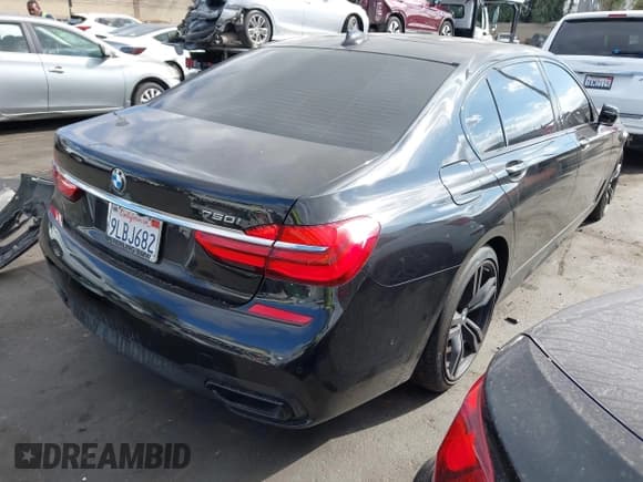 ✅ 2016 BMW 7 Series 750i • VIN: WBA7F0C53GGL99859 • Lot: 43319408. Listed on IAAI with Not provided. Free auction sales archive from the USA and detailed vehicle history report at DreamBid. Image 4.