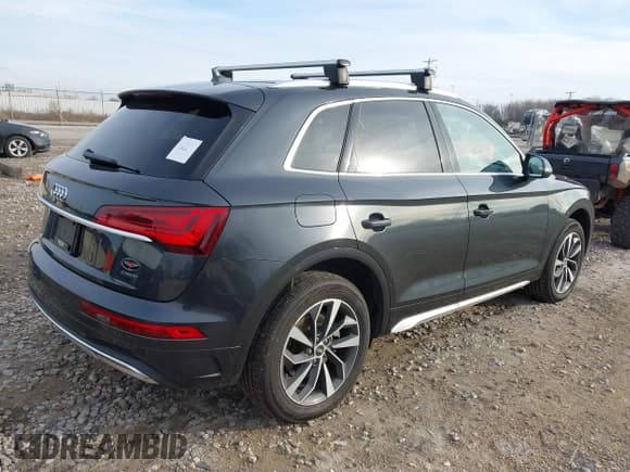 ✅ 2021 Audi Q5 Premium Plus • VIN: WA1BAAFY8M2034703 • Lot: 43671107. Wystawiony na IAAI z przebiegiem 46 585 mil. Bezpłatny archiwum sprzedaży aukcyjnych z USA i szczegółowy raport historii pojazdu na DreamBid. Zdjęcie 4.
