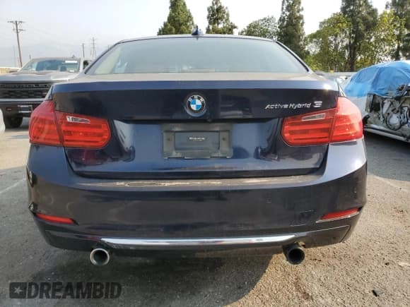 ✅ 2013 BMW 3 Series ActiveHybrid 3 • VIN: WBA3F9C52DF484468 • Lot: 66882155. Listed on Copart with 125,741 mi. Free auction sales archive from the USA and detailed vehicle history report at DreamBid. Image 6.
