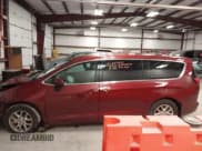 ✅ 2019 Chrysler Pacifica Touring • VIN: 2C4RC1DG5KR626535 • Lot: 43566138. Wystawiony na IAAI z przebiegiem 94 838 mil. Bezpłatny archiwum sprzedaży aukcyjnych z USA i szczegółowy raport historii pojazdu na DreamBid. Zdjęcie 14.