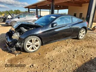 ✅ 2010 Hyundai Genesis Coupe • VIN: KMHHT6KD9AU009993 • Lot: 84393205. Wystawiony na Copart z przebiegiem 129 848 mil. Bezpłatny archiwum sprzedaży aukcyjnych z USA i szczegółowy raport historii pojazdu na DreamBid. Zdjęcie 1.