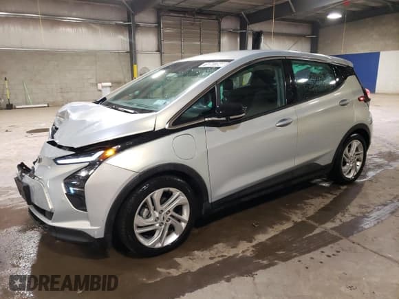 ✅ 2023 Chevrolet Bolt EV 1LT • VIN: 1G1FW6S0XP4177417 • Lot: 71267754. Wystawiony na Copart z przebiegiem 10 571 mil. Bezpłatny archiwum sprzedaży aukcyjnych z USA i szczegółowy raport historii pojazdu na DreamBid. Zdjęcie 1.