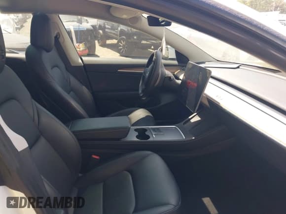 ✅ 2022 Tesla Model 3 Performance • VIN: 5YJ3E1ECXNF263791 • Лот: 43083174. Опубликован ранее на IAAI с пробегом 47 467 миль. Бесплатный доступ к архиву аукционных продаж из США и подробный отчёт об истории автомобиля на DreamBid. Изображение 5.