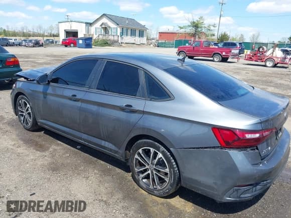 ✅ 2023 Volkswagen Jetta Sport • VIN: 3VWAM7BUXPM017233 • Lot: 41987067. Listed on IAAI with 47,371 mi. Free auction sales archive from the USA and detailed vehicle history report at DreamBid. Image 3.