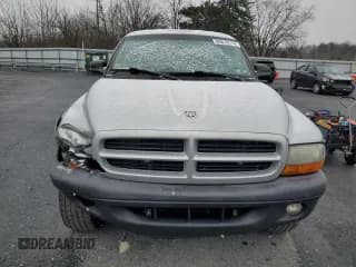 ✅ 2003 Dodge Dakota Sport • VIN: 1D7HG38X43S212335 • Lot: 85670114. Wystawiony na Copart z przebiegiem 161 851 mil. Bezpłatny archiwum sprzedaży aukcyjnych z USA i szczegółowy raport historii pojazdu na DreamBid. Zdjęcie 5.
