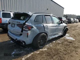 ✅ 2022 BMW X3 M • VIN: 5YM13EC05N9K66502 • Lot: 43451573. Wystawiony na Copart z przebiegiem 10 270 mil. Bezpłatny archiwum sprzedaży aukcyjnych z USA i szczegółowy raport historii pojazdu na DreamBid. Zdjęcie 3.